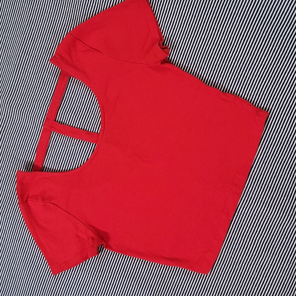 ° SZ SM • Crop Top °
